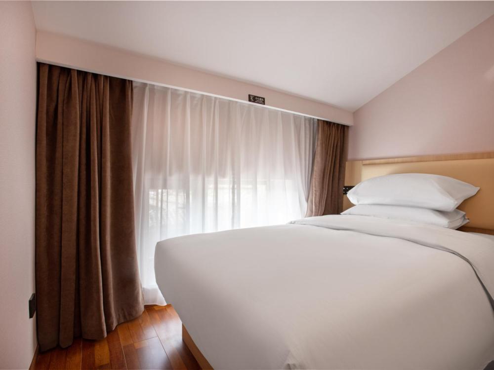 Yunju Hotel Beijing Yonghe Palace Guijie Siheyuan Exteriör bild