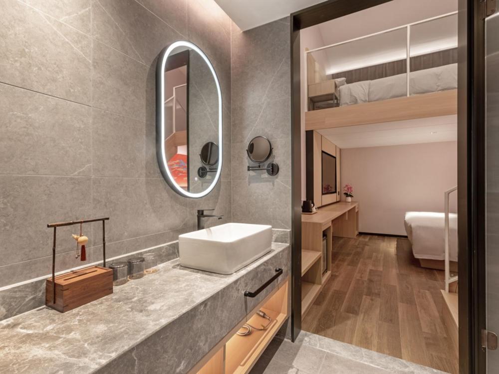 Yunju Hotel Beijing Yonghe Palace Guijie Siheyuan Exteriör bild